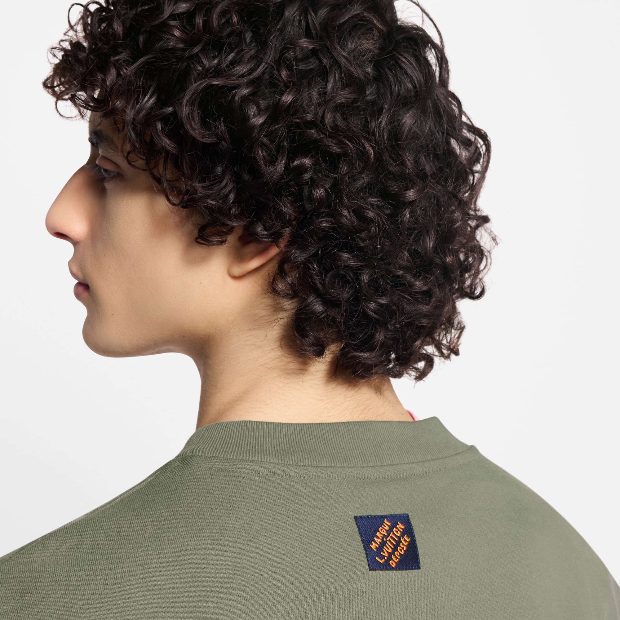 エンブロイダリー シグネチャークルーネック ｜ルイ・ヴィトン 公式